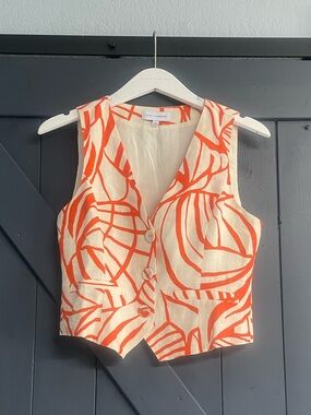 Lost + Wander Cream and Orange Abstract Print Cropped Vest